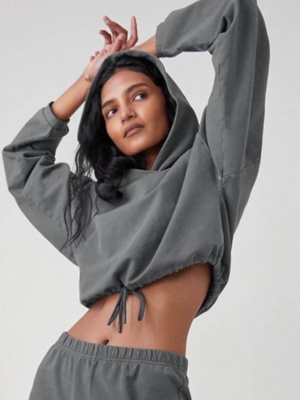 Aritzia The Group by Babaton Cropped Drawstring Hoodie and Sweatpants - Gray